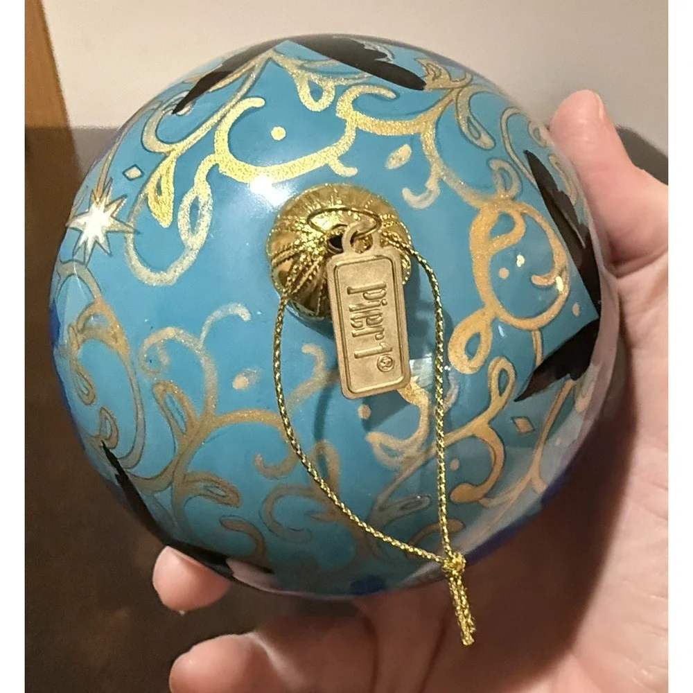 Pier 1 Imports Li Bien Nativity Wise Men Reverse Painted Glass Ornament 2017